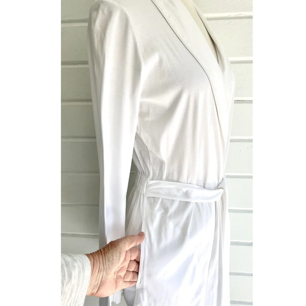 HANRO 100% Mercerized Cotton Shawl Collar Wrap Robe w/Lace Pocket Detail - XS